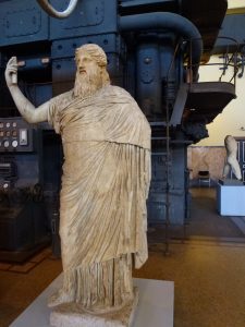 Statua di Dioniso barbato