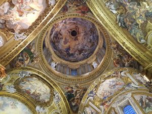 Chiesa del Gesù a Roma. Volta della cupola, del tamburo e pennacchi