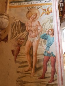 Affreschi di Benozzo Gozzoli nella cappella di San Girolamo - dettaglio del martirio di San Sebastiano