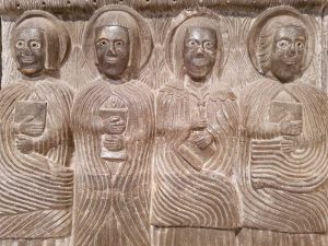 Altorilievi in alabastro grigio - dettaglio degli apostoli
