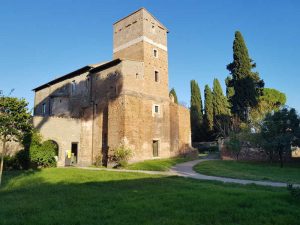 Casale e torre di Santa Maria Nova sull'Appia antica