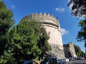 Mausoleo di Cecilia Metella sull'Appia antica