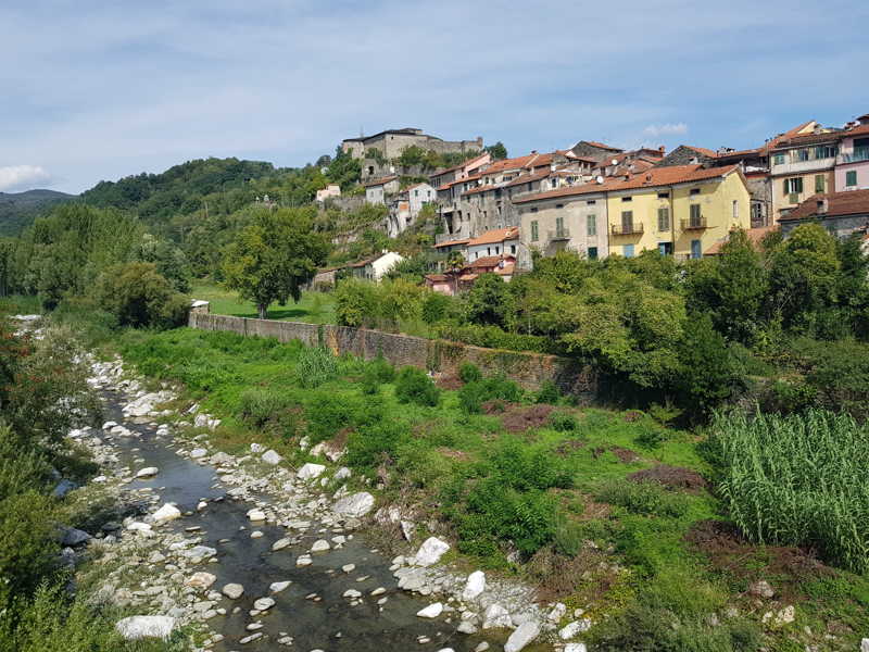 Pontremoli, Castello del Piagnaro e torrente Verde