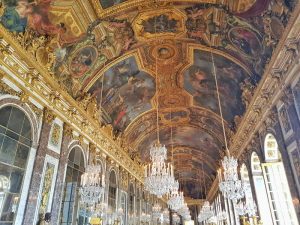 Visitare Versailles, Salone degli Specchi, il soffitto
