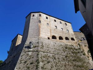 Fortezza Orsini vista dal quartiere del ghetto di Sorano