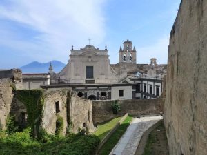 Chiesa e campanile della Certosa di san Martino visti da Castel sant'Elmo