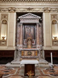Santa Maria in Trastevere, cappella Altemps - icona della Madonna della Misericordia