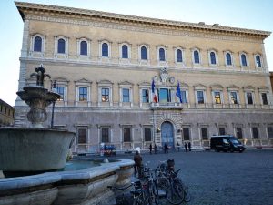 Palazzo Farnese - facciata