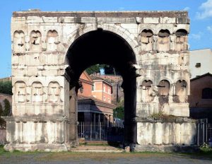 Foro boario di Roma. Arco di Giano @ livioandronico2013 su wikipedia