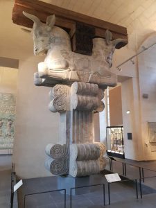 Capitello dell'Apadana di Susa, Museo del Louvre