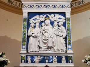Andrea della Robbia, Madonna incoronata col Bambino e i santi Francesco, Elisabetta, Cristina e Lorenzo, chiesa di sant'Agata