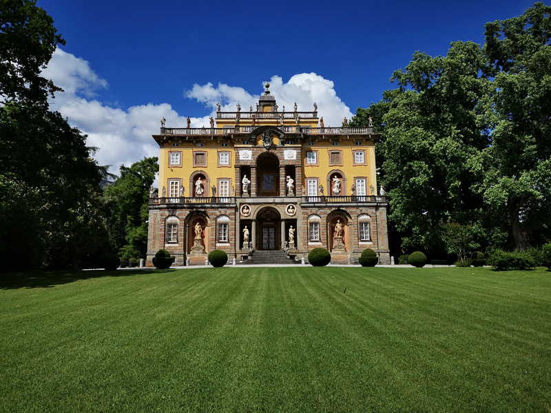 Villa Torrigiani, facciata principale