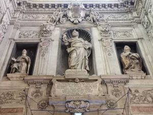Basilica di san Siro, controfacciata