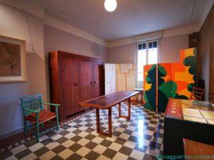 Camera di Giacomo Balla, con i paravento dipinti e gli arredi autocostruiti