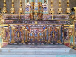 Dettaglio dell'altare della Cappella Reale, capolavoro di Dioniso Lazzari