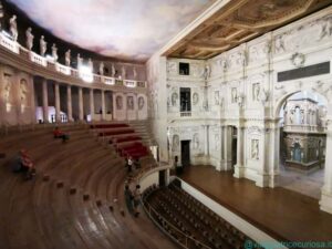 Teatro Olimpico di Vicenza, la scena e la cavea