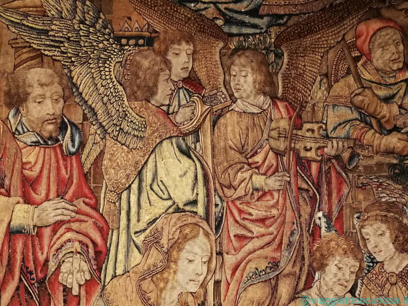 Arazzi con le Storie della Passione di Cristo. Atelier di Peter van Aelst, Natività di Gesù, particolare del coro angelico