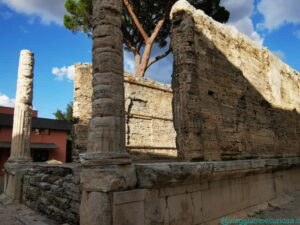 Il tempio rettangolare, forse dedicato a Tiburno, fondatore di Tivoli